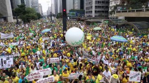 Protest demanding impeachment of Pres. Dilma Rousseff