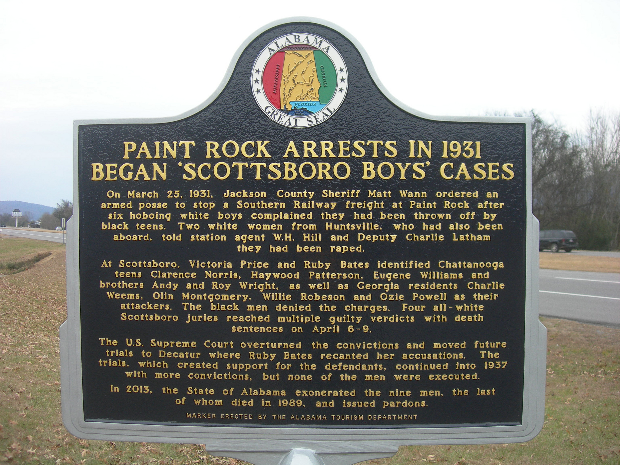 Historic Marker Located in front of town hall in Paint Rock, Alabama. Erected in November 2013.Credit: Jimmy Emerson DVM CC BY-NC-ND 2.0
