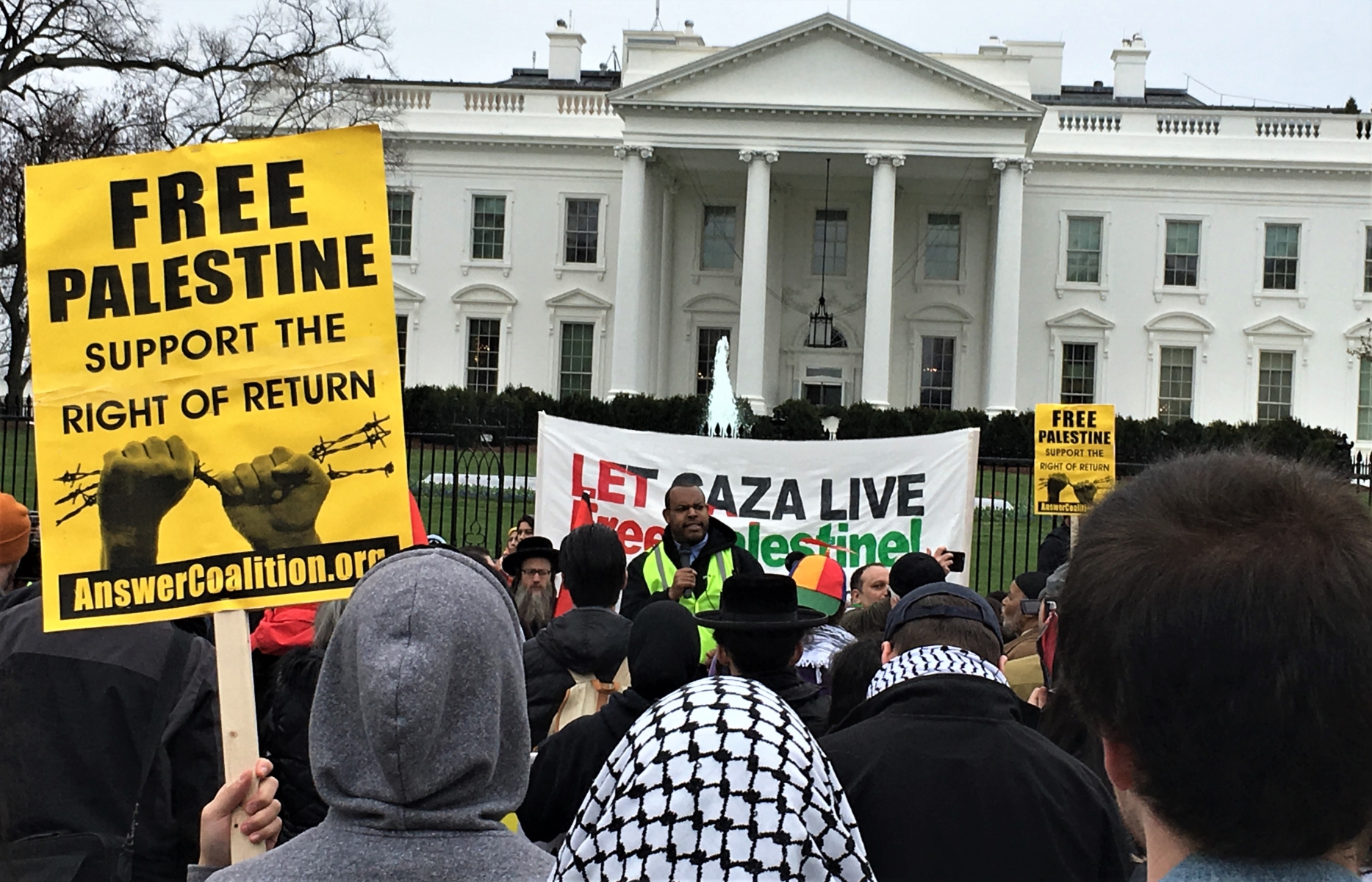 Recent demonstration for Palestinian rights in front of the White House. Liberation News photo: David Havranek.