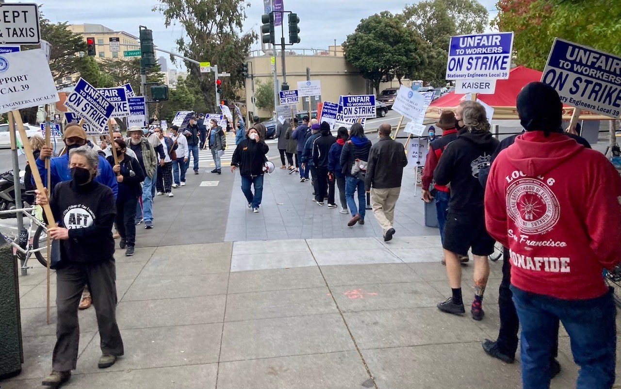 Tens of thousands of Calif. healthcare workers ready strike vs. Kaiser